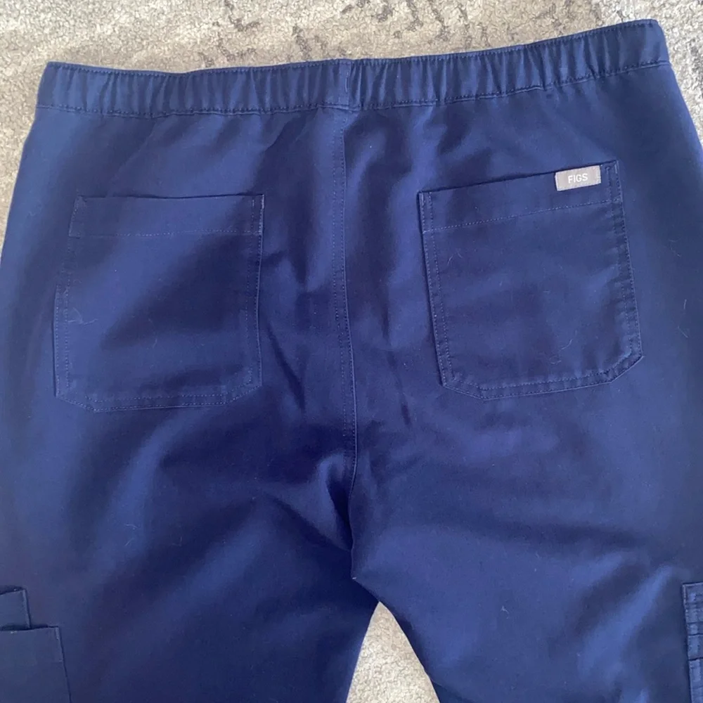 Figs Scrub Pants Men's Medium Dark Blue Polyester Cairo Cargo Scrub Pants